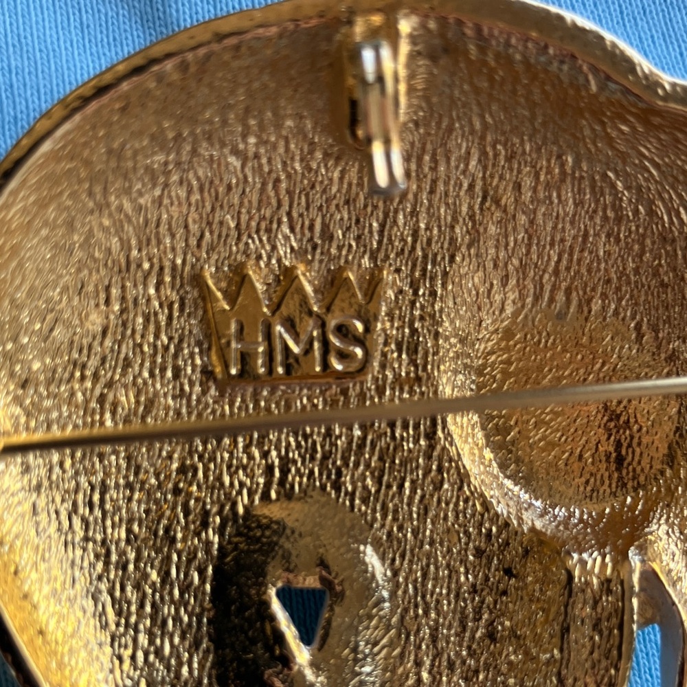 Colorful Elephant Brooch - Picture 6 of 6